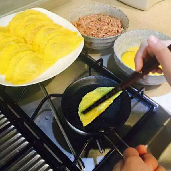 1 Mini Fried Eggs Saucepan Frying Pan Flat Non stick Cookware Griddle Pans